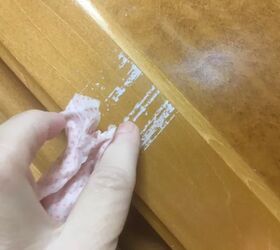 Best Way to Remove Double-Sided Tape Stuck on Household Surfaces