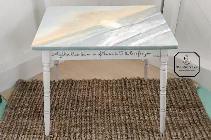 mesa infantil pintada con tiza