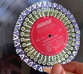 transform a vinyl record into a piece of mindful mandala art, Adding more colours