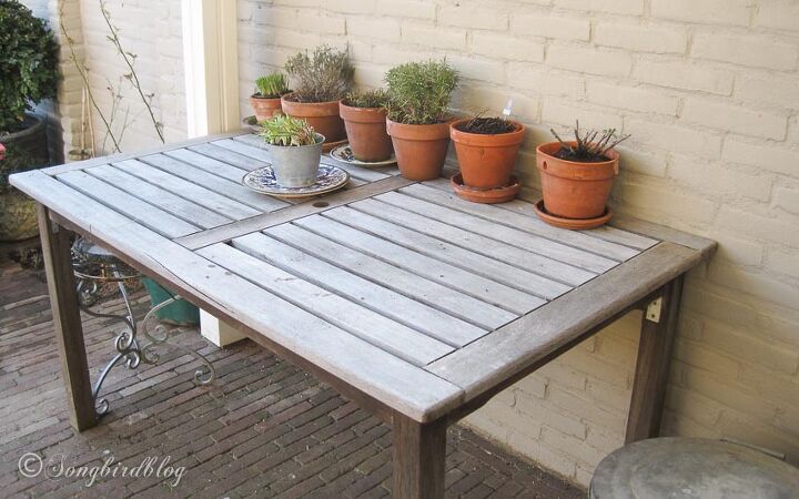 how to turn a garden table into a potting bench