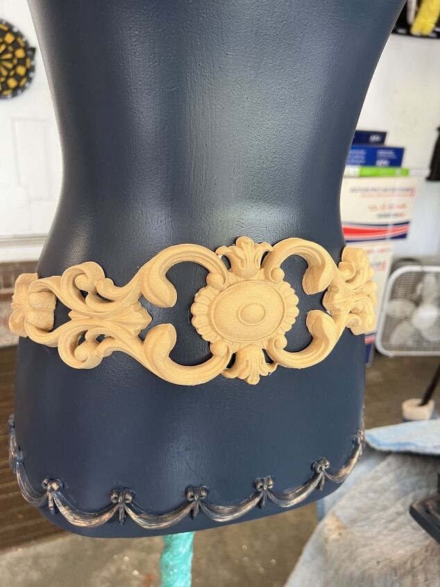 dress form redesign with amy howard lacquer and iflex wood mouldings