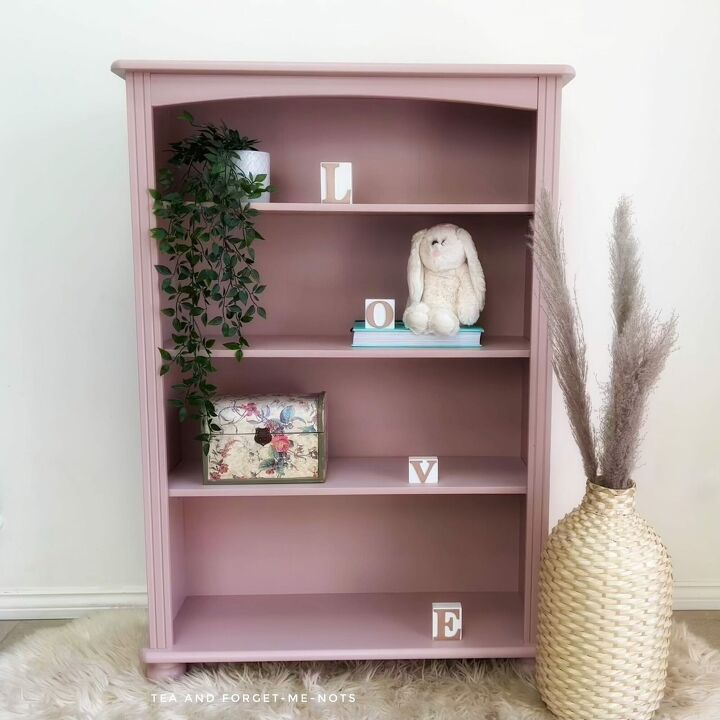 how to make over a bookshelf for a tweenager bedroom