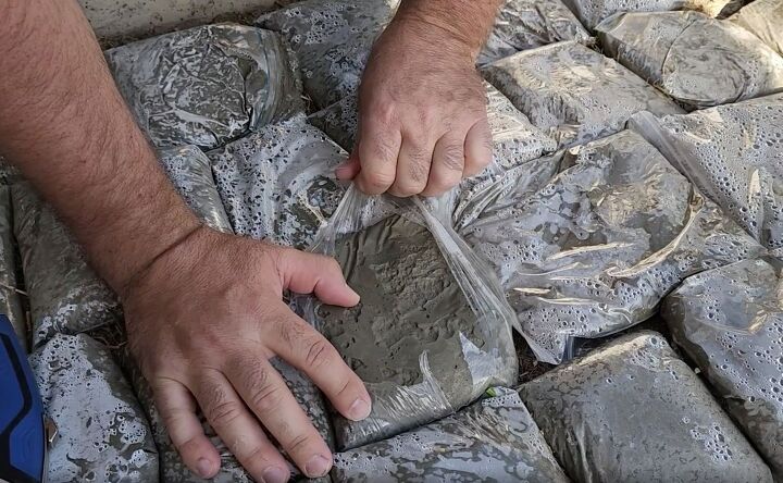 How to Make a Cobblestone Walkway for Cheap | Hometalk
