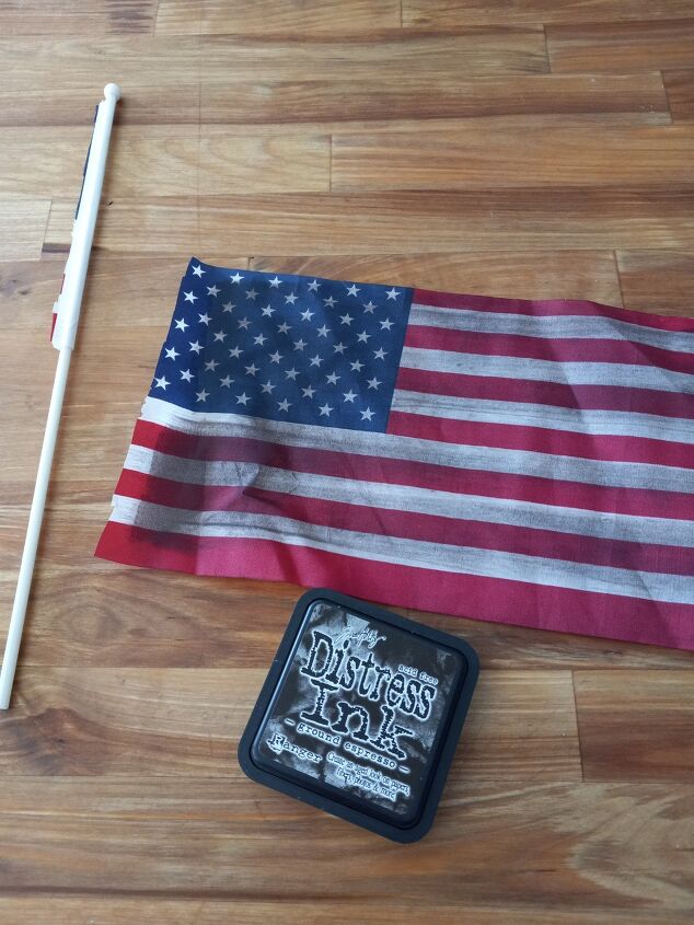 adding some patriotic decorating to the barn porch