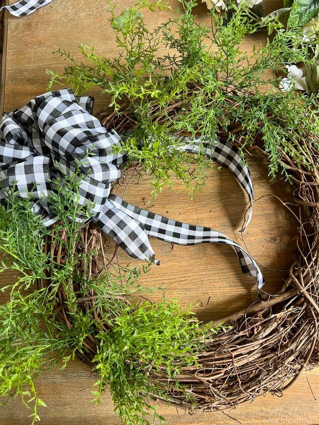 diy ten minute summer fern and hydrangea wreath