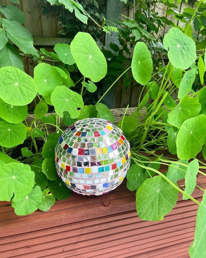 como fazer seu jardim brilhar com mosaico, arte de jardim brilhante
