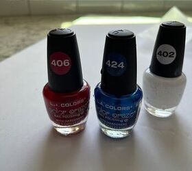 Once your nails are ready for the 4th, put the rest of that patriotic polish to good use on your porch!