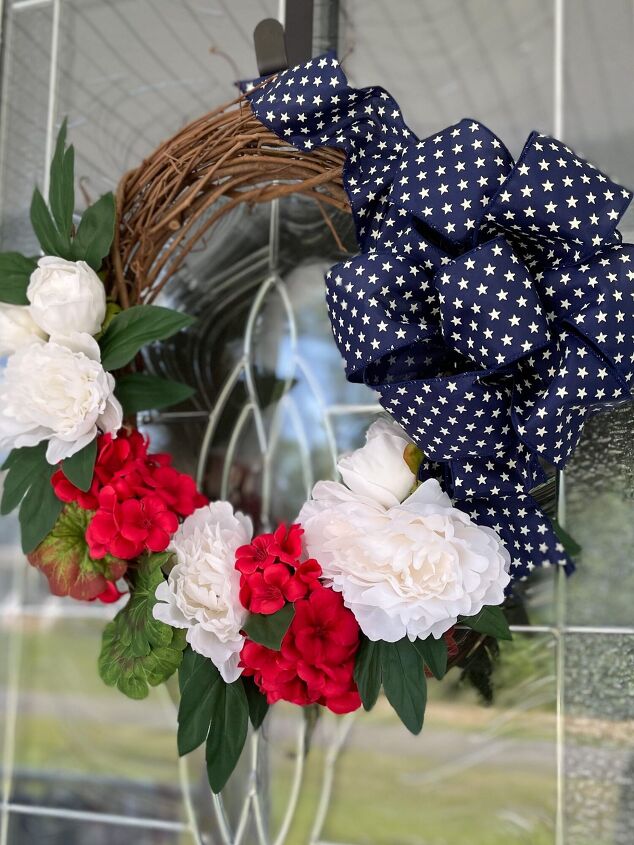 how to make a patriotic wreath