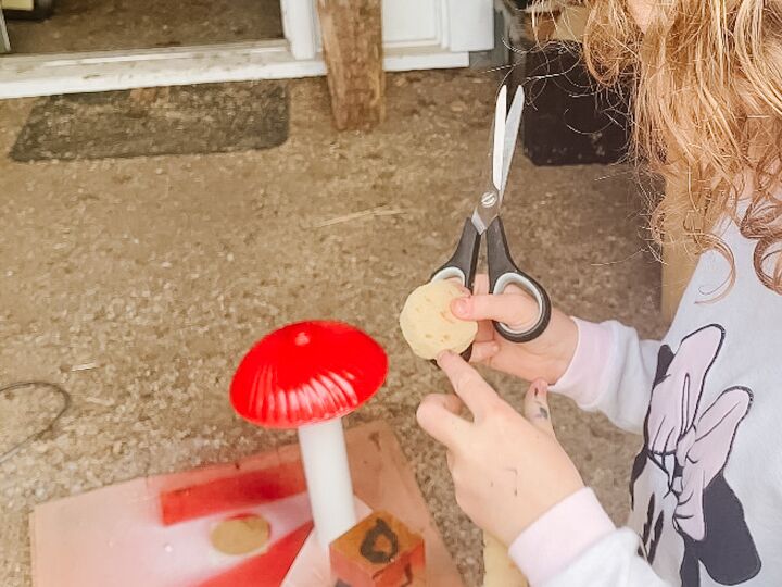 how to make a garden mushroom