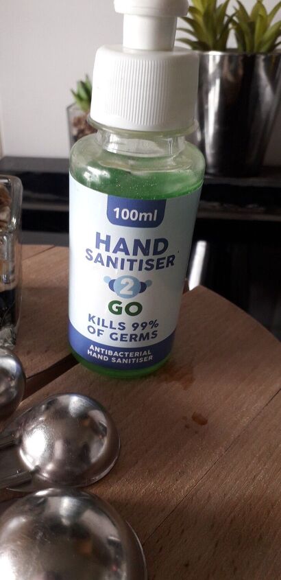 how to make peppermint vanilla hand sanitizer killing germs