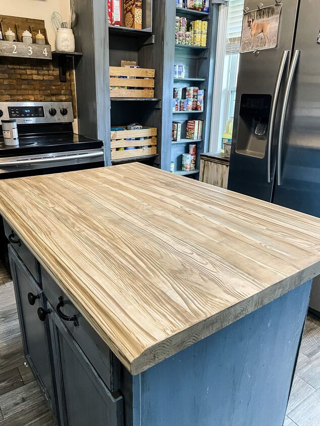 How to Paint Laminate Countertops to Look Like Wood