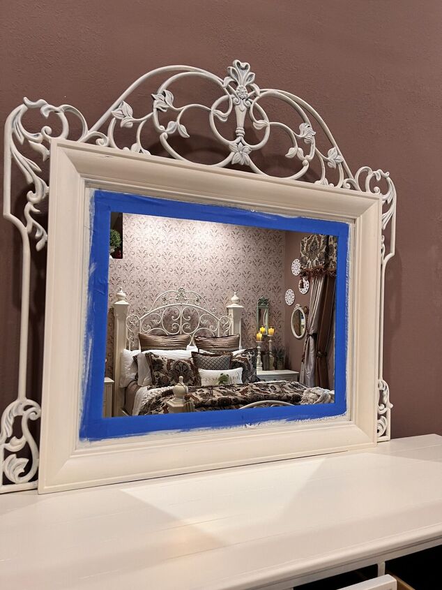 cambio de imagen de un dormitorio de estilo francs episodio 7 aadiendo, Este es el aspecto del espejo