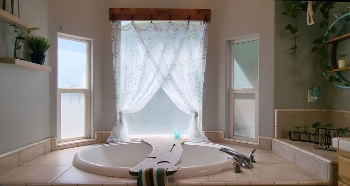 bathroom window treatment