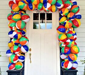 how to easily decorate your front door for any holiday or season