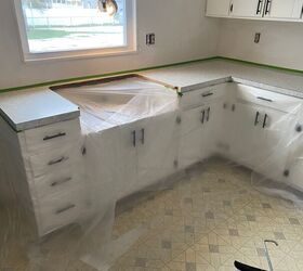 The gorgeous fix that anyone who has chipped laminate countertops needs to see