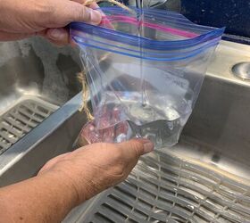 Fill a Ziploc bag with water, then drop in 3 pennies to solve your worst outdoor issue