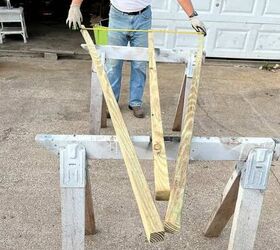 How they use a few wooden posts to make their garden more impressive