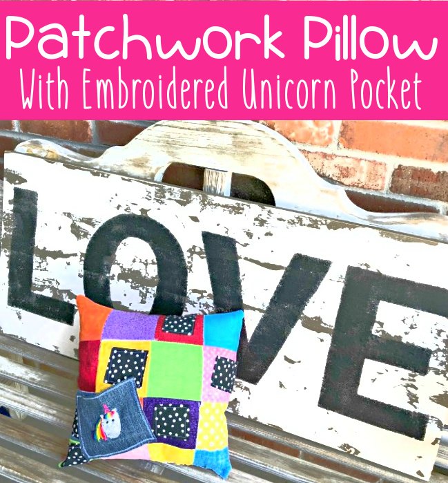 almohada de scrap patchwork con unicornio bordado