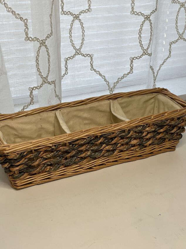 easy basket makeover with paint, Before