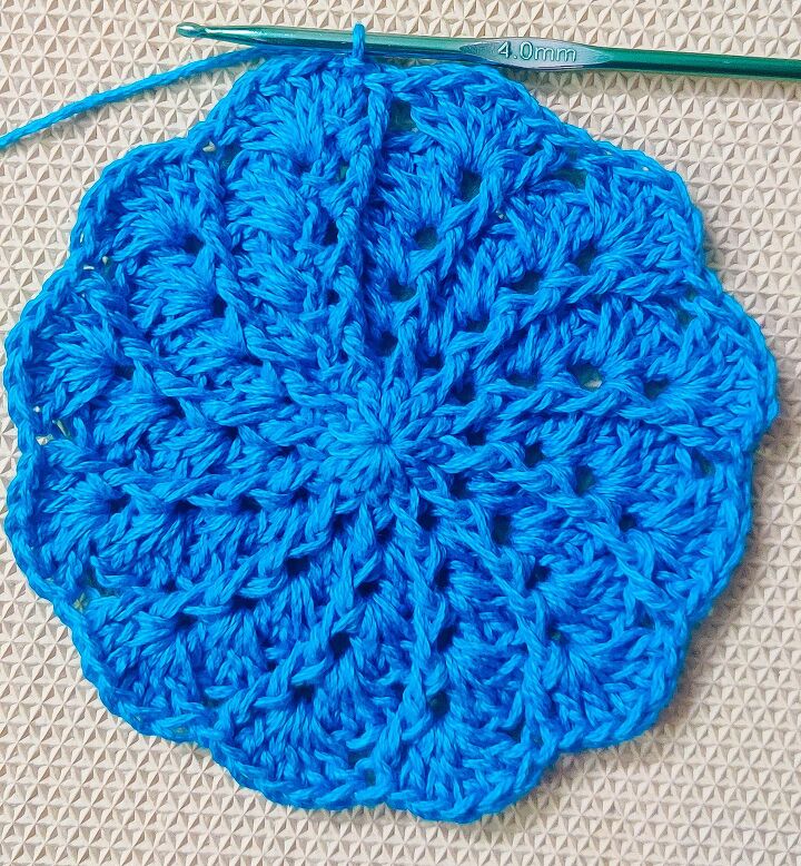 whirlpool crochet flower doily