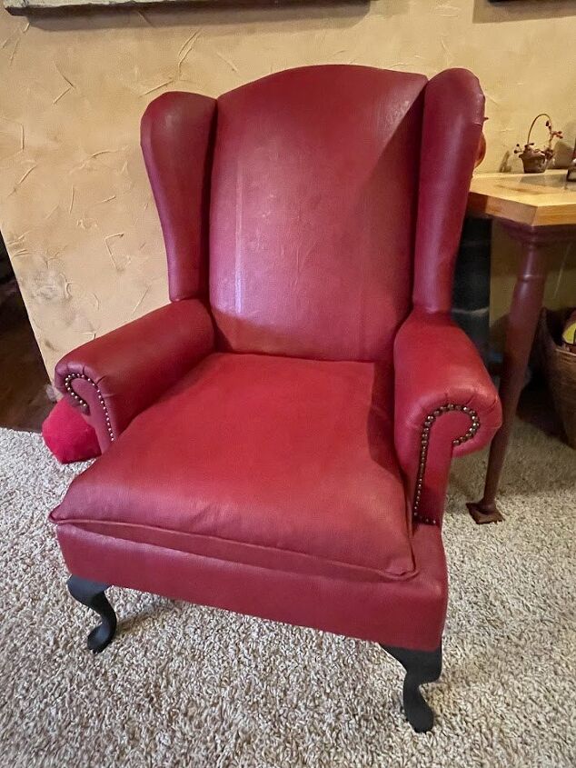 What I Learned When Painting My Upholstered Chair