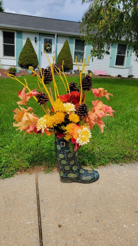 cmo lograr un alegre arreglo floral de botas de lluvia