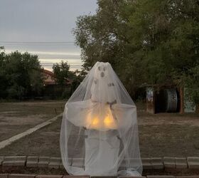 an 8 foot garden ghost scary and fun done in a flash
