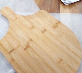 The $3 way to turn an old cutting board into the best fall accent