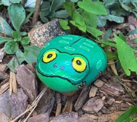 DIY Cute Painted Frog Rock