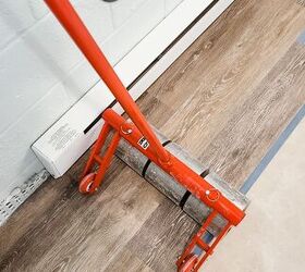 el mejor piso del tabln del vinilo para el stano remodelado, Este es el MEJOR suelo de planchas de vinilo Utilice el tutorial de bricolaje la lista de materiales y el desglose de costes para el acabado de un suelo de s tano para a adir encanto de estilo r stico a su s tano remodelado