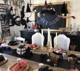 haz un sombrero de bruja con una bolsa de papel, Halloween tablescape con ara as y sombreros de bruja