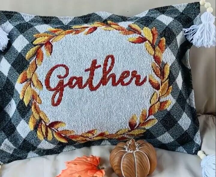 easy fall pillow for your home decor using dollar tree items