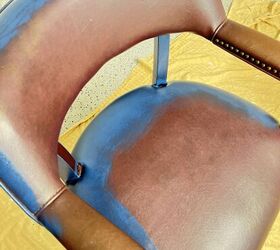 ¿Puedo pintar mi vieja silla de oficina azul marino?