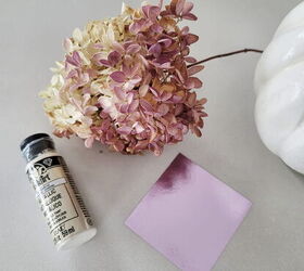 calabazas rosas inspiradas en hortensias, Pintura champ n pan de oro rosa morado y una hortensia como inspiraci n para crear calabazas rosas inspiradas en hortensias