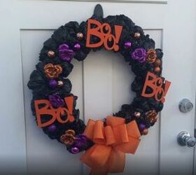 How to Craft a Boo-tiful Halloween Wreath With Recycled Plastic Bags