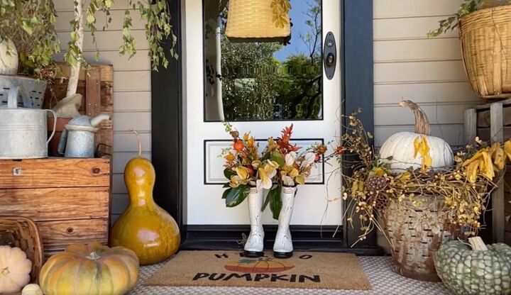 DIY Rain boot planters