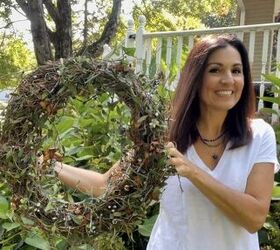 guirnalda para la puerta de entrada con flores frescas de jardn, Encontr una vieja forma de corona para usar