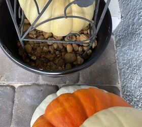 cmo hacer obeliscos de calabaza, Rocas para sujetar los obeliscos de calabaza dentro de sus macetas