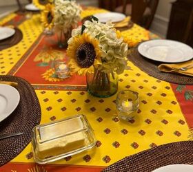 cmo hacer una bonita mesa francesa de otoo, Aqu puedes ver la mantequera y los portavotivas transparentes con velas