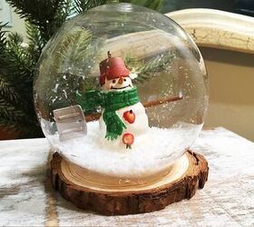 DIY Snow Globe for Christmas - The Latina Next Door