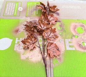 hojas de imitacin pintadas con spray, Tallos florales de oto o pintados con spray