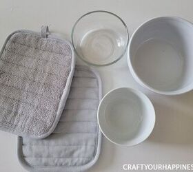 All you need is a $2 potholder from Walmart to solve this annoying kitchen problem