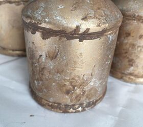 campana rstica de pottery barn, Pintura marr n sec ndose sobre una campana dorada para crear una campana de hierro r stica de Pottery Barn