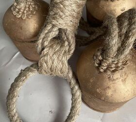 campana rstica de pottery barn, Trenzas de hilo de yute enrolladas alrededor de las cuerdas de las campanas