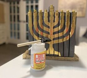 menorah de libros dollar tree