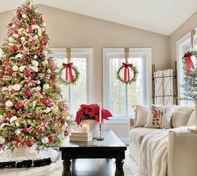 adornos navideos diy, rbol de Navidad decorado con adornos rojos y blancos en el sal n