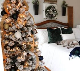 cmo decorar un rbol de navidad con rebaos, Azul y Verde Tart n Plaid Dormitorio de Navidad Midwest Life and Style Blog