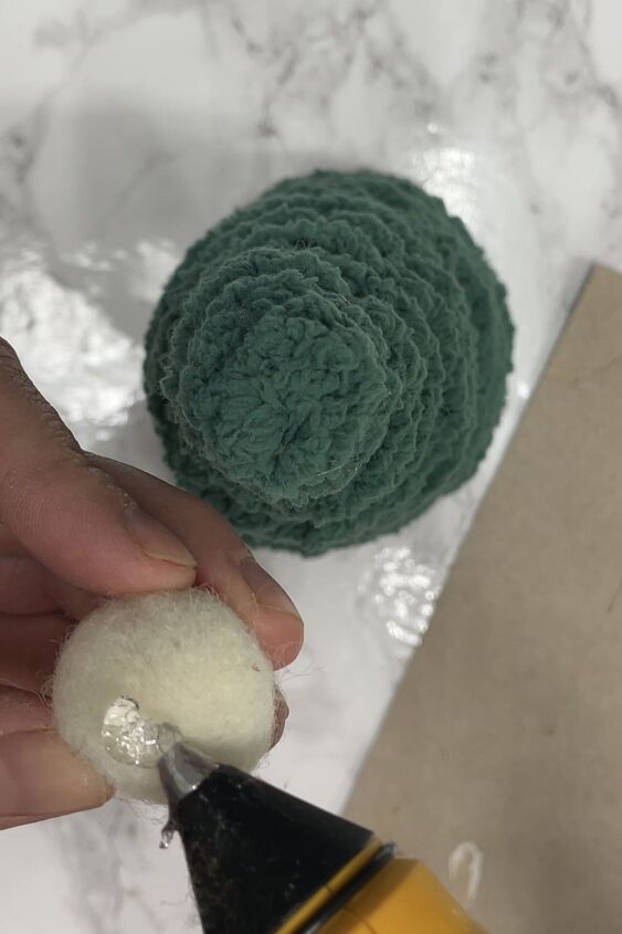 Wool Yarning Tree How to Make DIY Yarn Christmas Trees For the Holidays | Hometalk