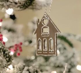 diy casa de pan de jengibre adornos de navidad de madera, Adornos navide os de madera con forma de casa de pan de jengibre