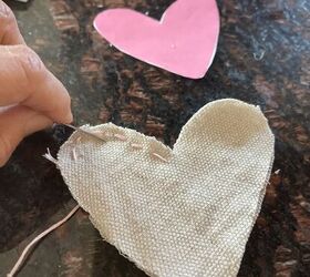 como hacer corazones rusticos para san valentin, COSIENDO EL CORAZ N R STICO